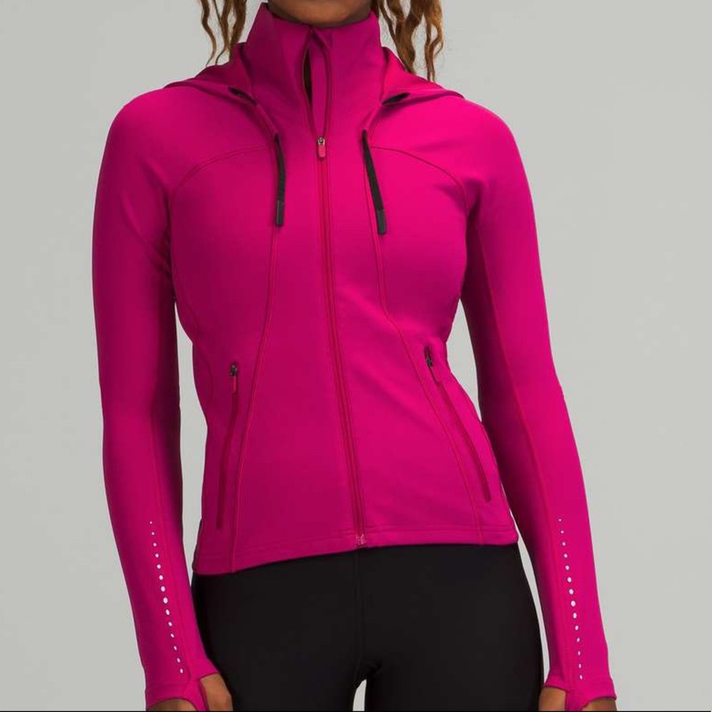 Lululemon Rain Repellent Run Jacket - flattering slim fit - cool color!